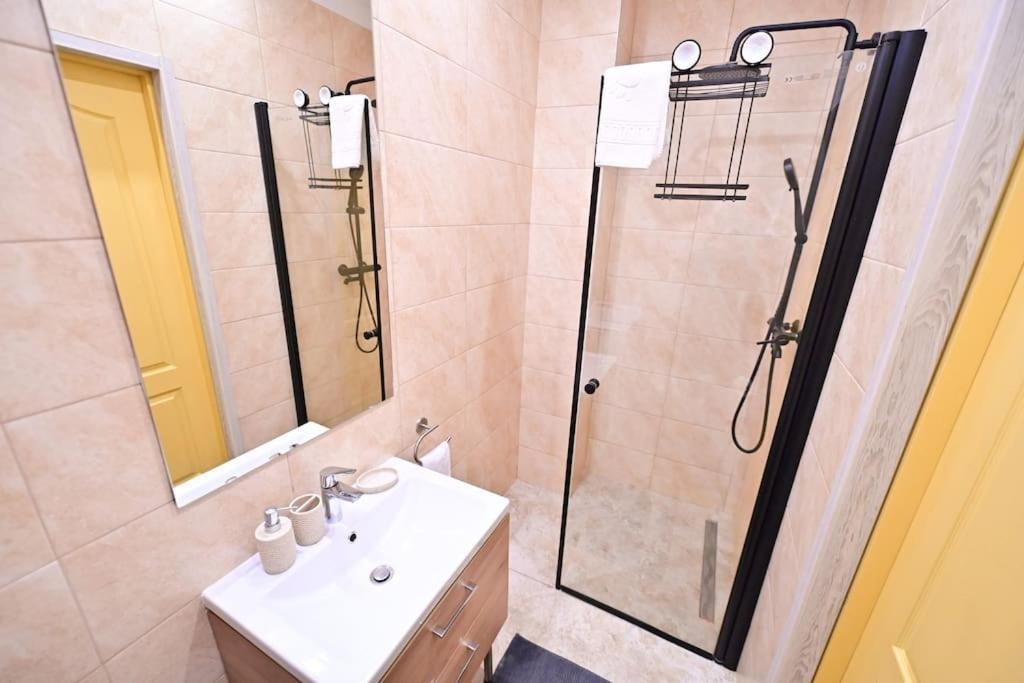 Flh - Althaus Lägenhet Sibiu Exteriör bild