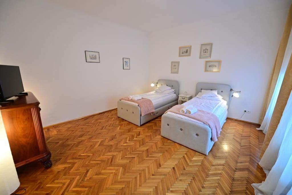 Flh - Althaus Lägenhet Sibiu Exteriör bild