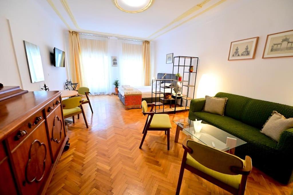 Flh - Althaus Lägenhet Sibiu Exteriör bild